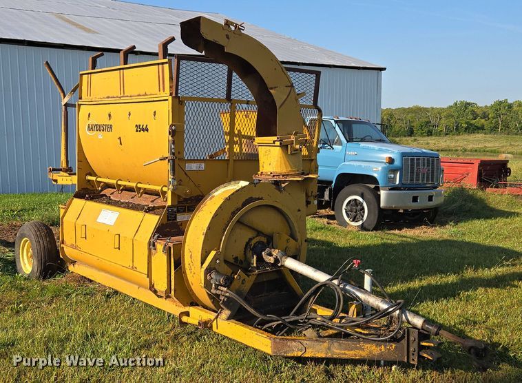 image for item EV1720 DuraTech Haybuster 2544 bale processor