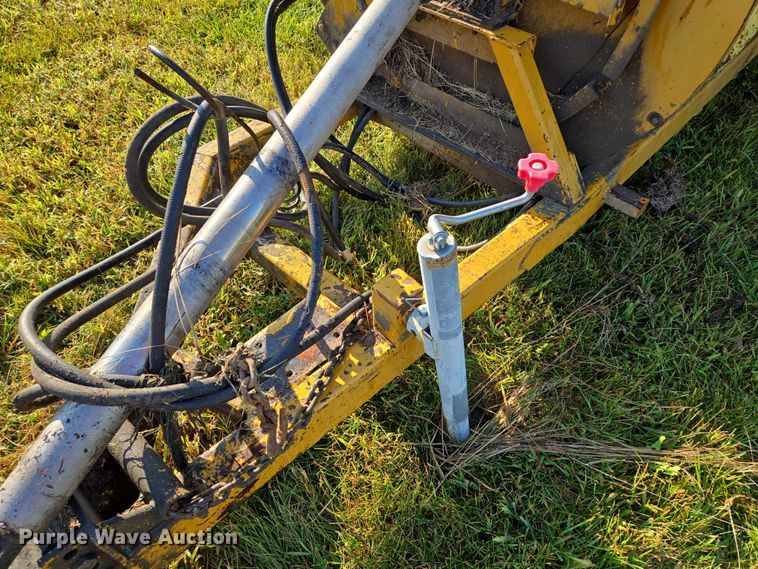 image for item EV1720 DuraTech Haybuster 2544 bale processor