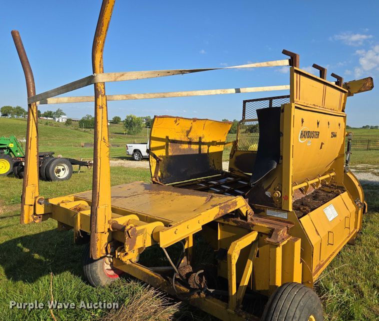 image for item EV1720 DuraTech Haybuster 2544 bale processor