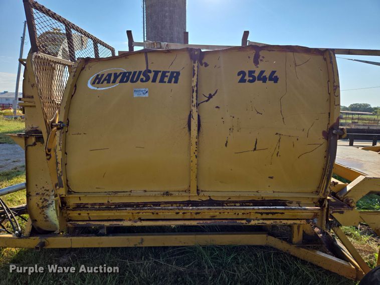 image for item EV1720 DuraTech Haybuster 2544 bale processor