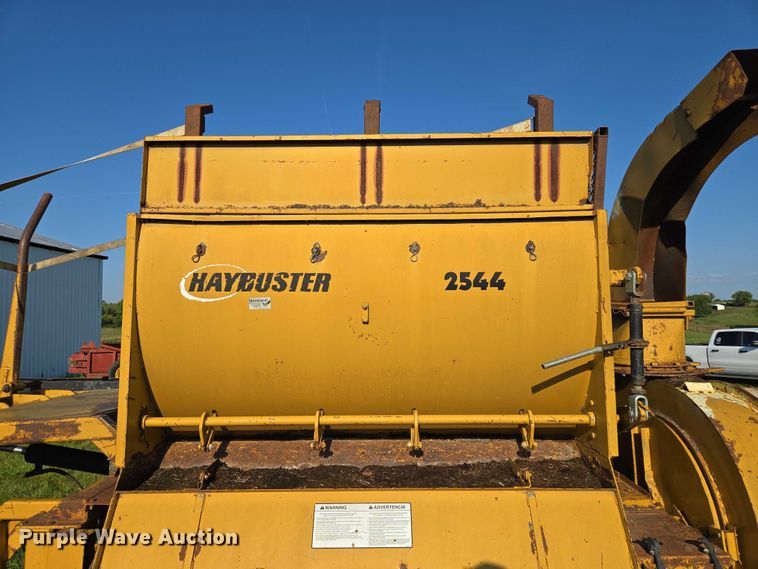 image for item EV1720 DuraTech Haybuster 2544 bale processor