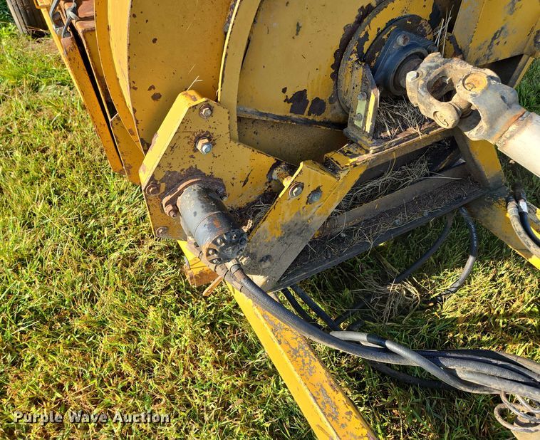 image for item EV1720 DuraTech Haybuster 2544 bale processor
