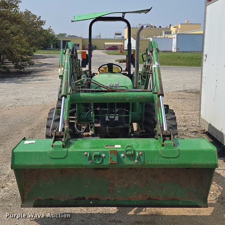 image for item EV1729 2005 John Deere 5105 MFWD tractor