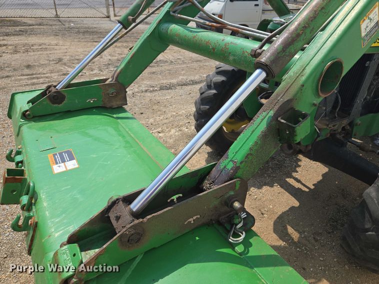 image for item EV1729 2005 John Deere 5105 MFWD tractor