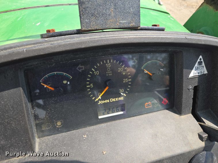 image for item EV1729 2005 John Deere 5105 MFWD tractor