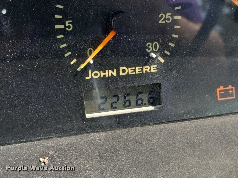 image for item EV1729 2005 John Deere 5105 MFWD tractor