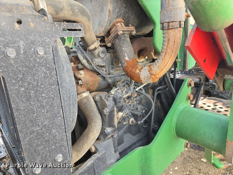 image for item EV1729 2005 John Deere 5105 MFWD tractor