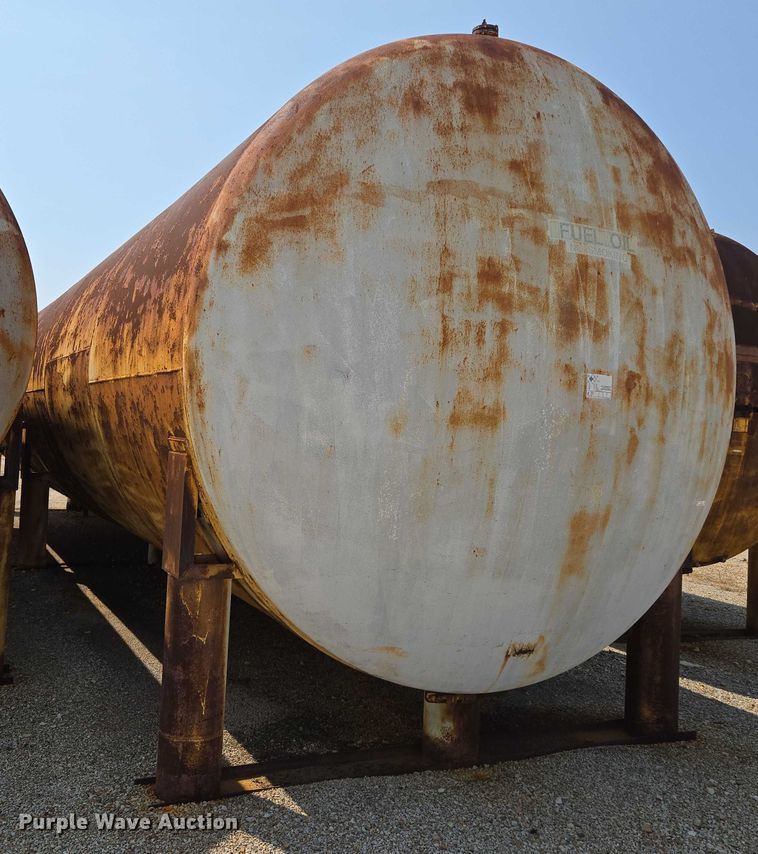 image for item EV1731 Tank