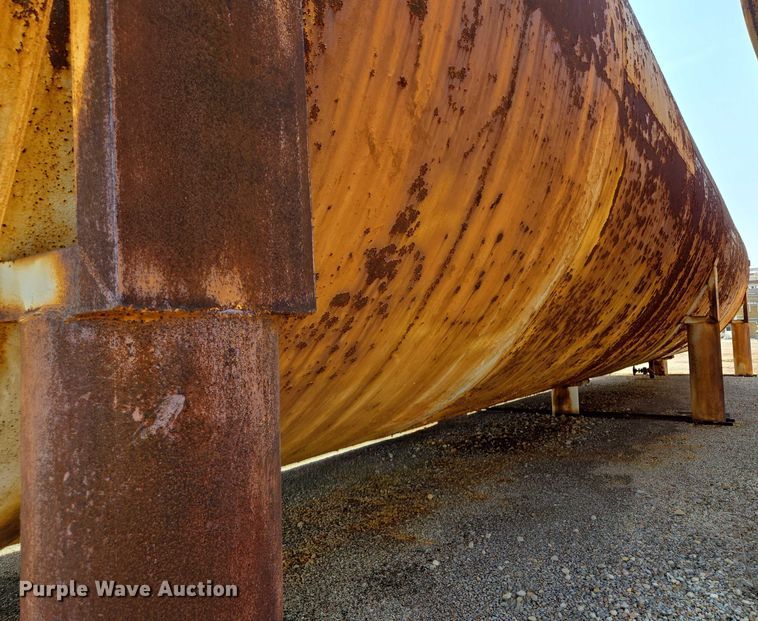 image for item EV1731 Tank