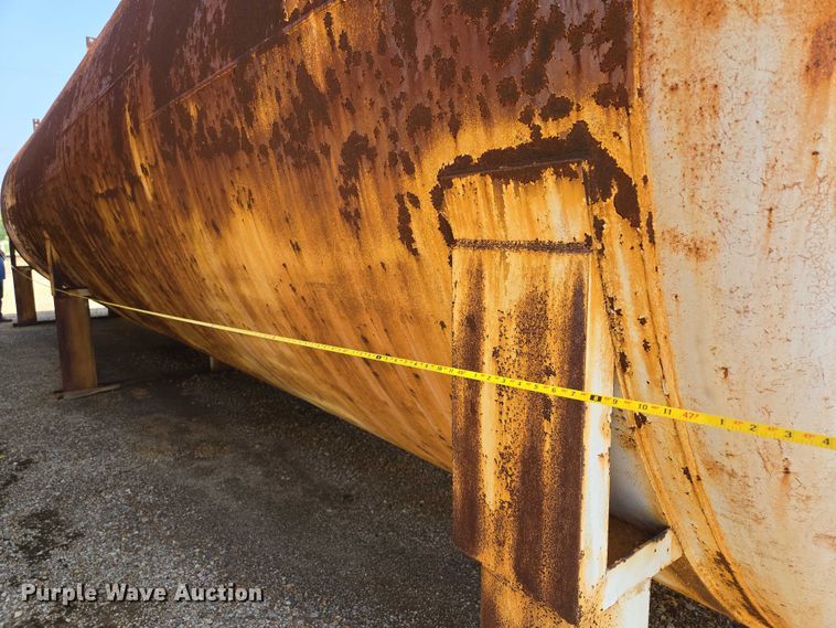 image for item EV1731 Tank