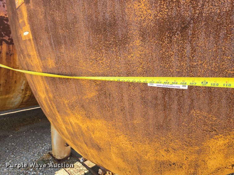 image for item EV1732 Tank