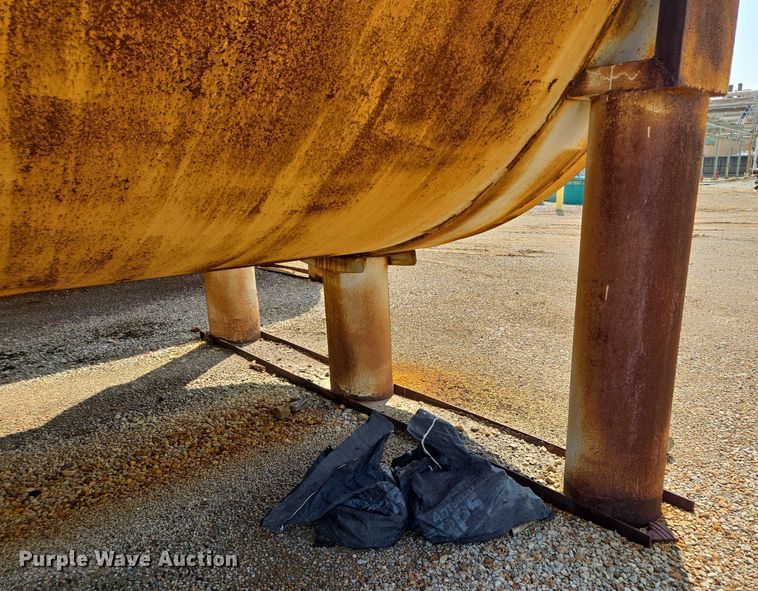 image for item EV1732 Tank