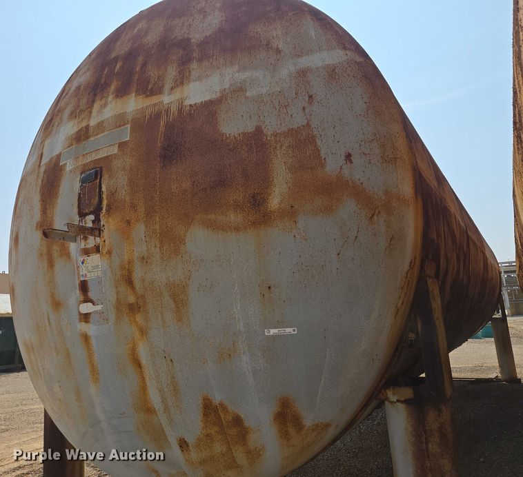 image for item EV1733 Tank