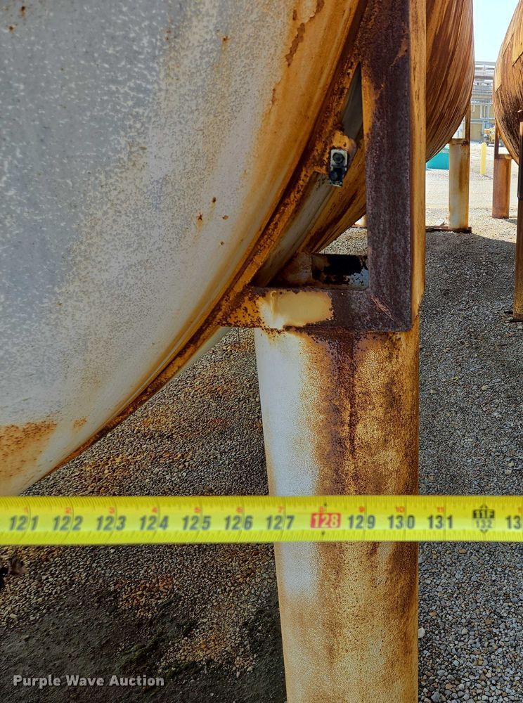 image for item EV1733 Tank