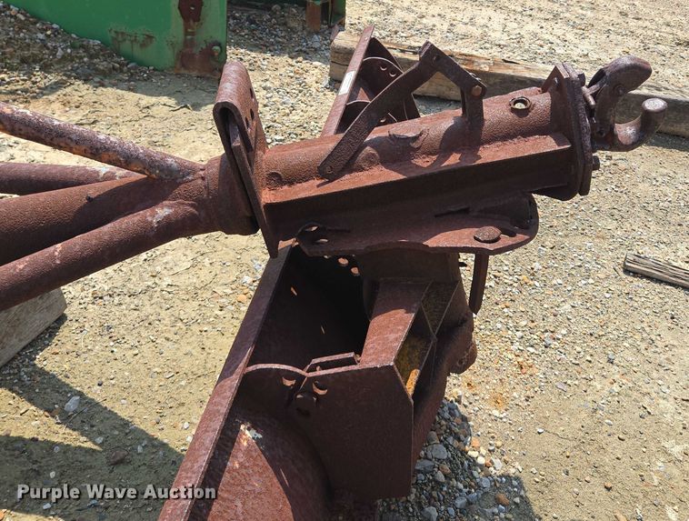 image for item EV1737 Ford 8' W three point blade