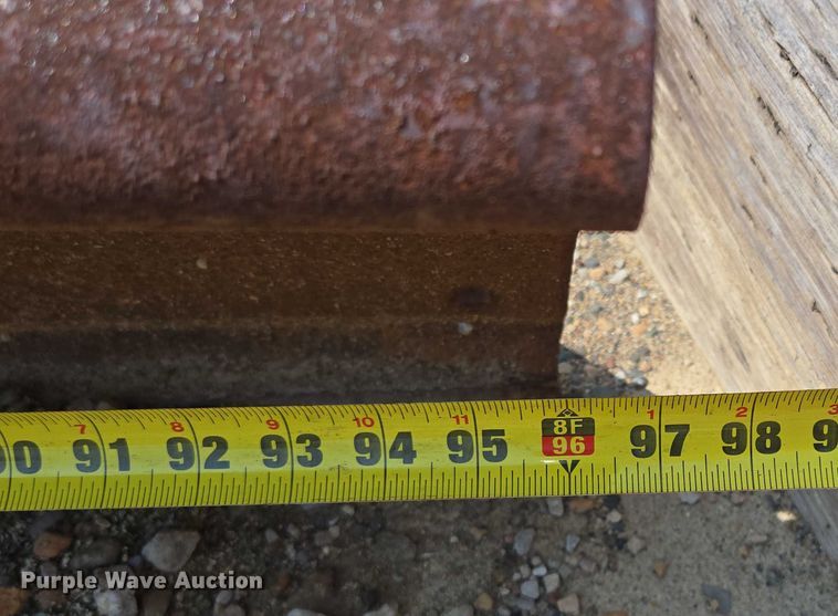 image for item EV1737 Ford 8' W three point blade