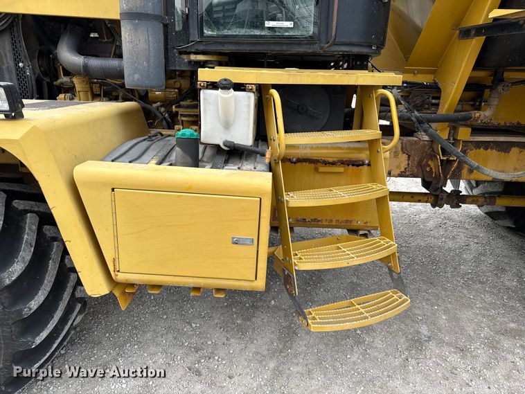 image for item EV1744 2002 Ag-Chem TerraGator 8104 applicator truck