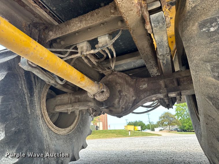 image for item EV1744 2002 Ag-Chem TerraGator 8104 applicator truck