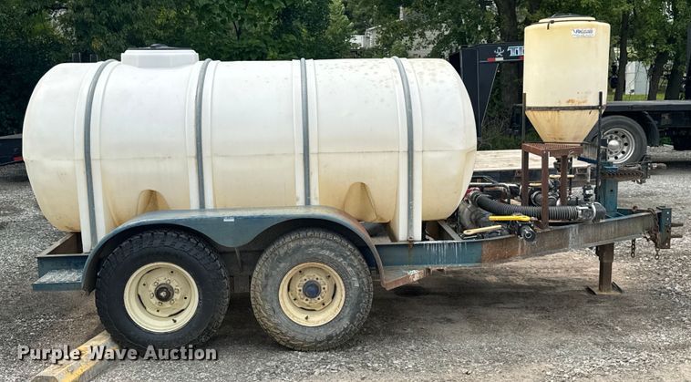 image for item EV1746 Duo Lift chemical mixing trailer