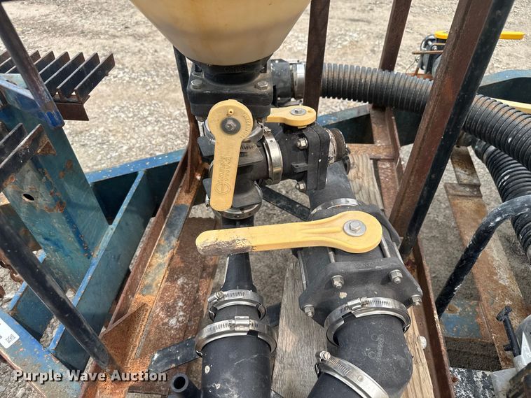 image for item EV1746 Duo Lift chemical mixing trailer