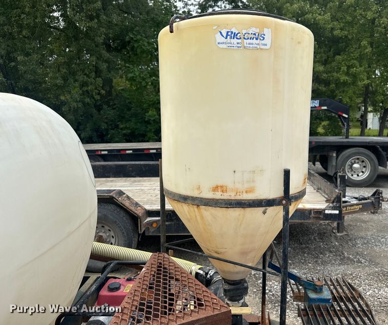 image for item EV1746 Duo Lift chemical mixing trailer