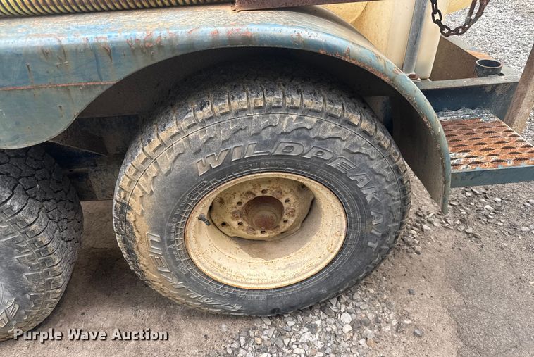 image for item EV1746 Duo Lift chemical mixing trailer