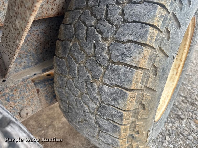 image for item EV1746 Duo Lift chemical mixing trailer