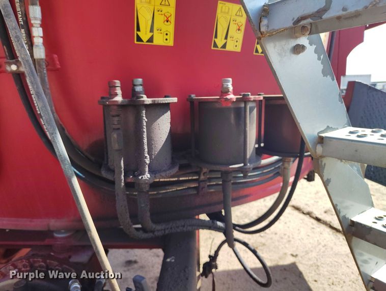 image for item IP9680 2010 Peecon VME-400 feed grinder/mixer