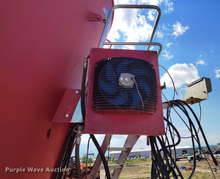 image for item IP9680 2010 Peecon VME-400 feed grinder/mixer