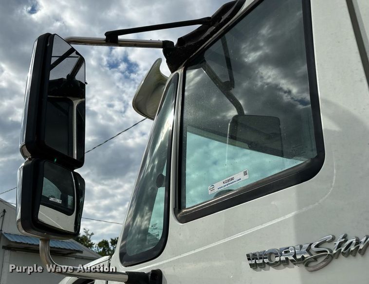 image for item KG9590 2009 International 7400 applicator truck cab and chassis  