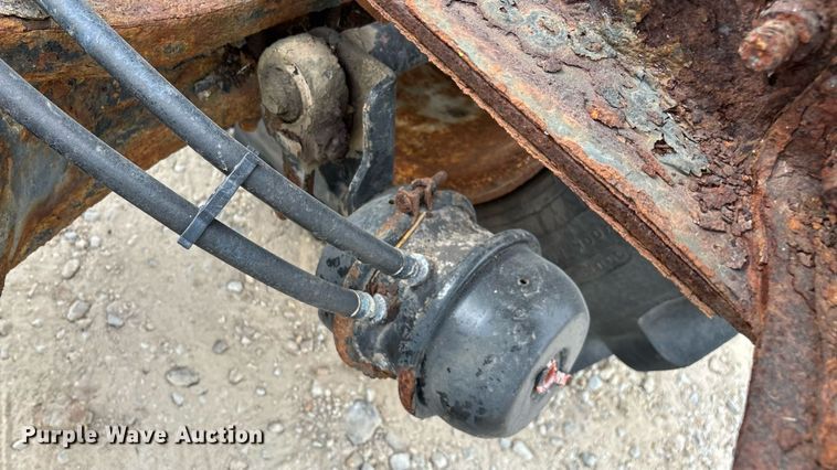 image for item KG9590 2009 International 7400 applicator truck cab and chassis  