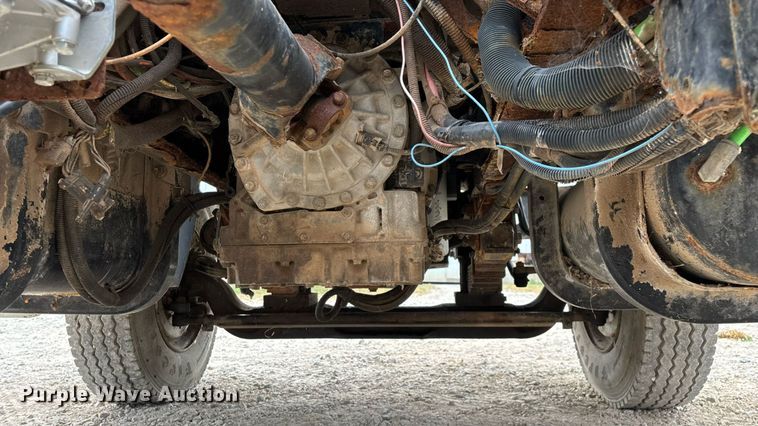 image for item KG9590 2009 International 7400 applicator truck cab and chassis  