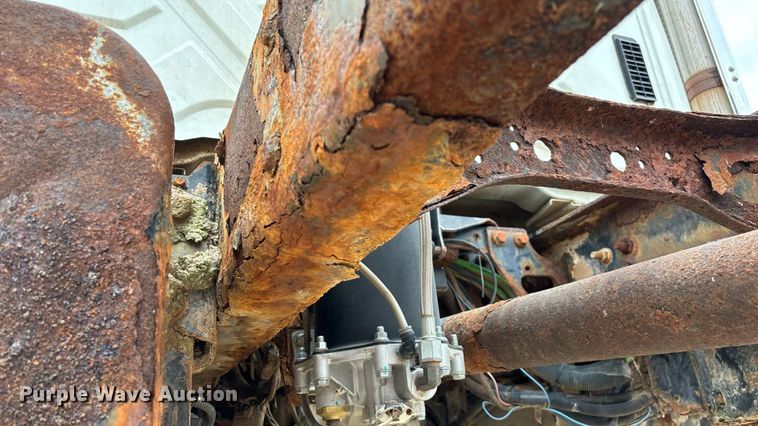 image for item KG9590 2009 International 7400 applicator truck cab and chassis  