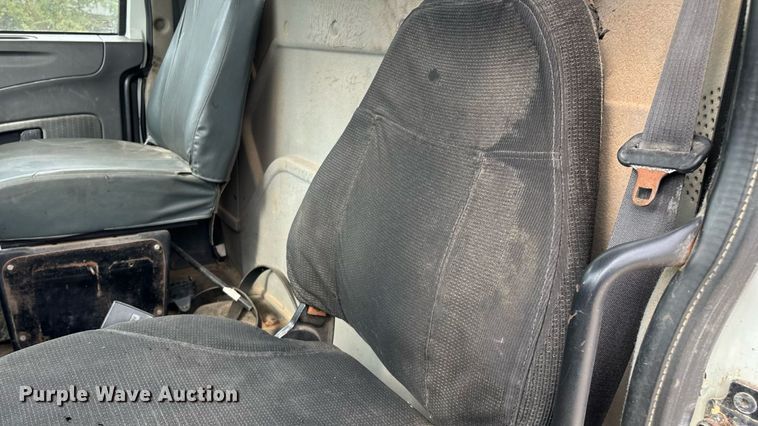 image for item KG9590 2009 International 7400 applicator truck cab and chassis  