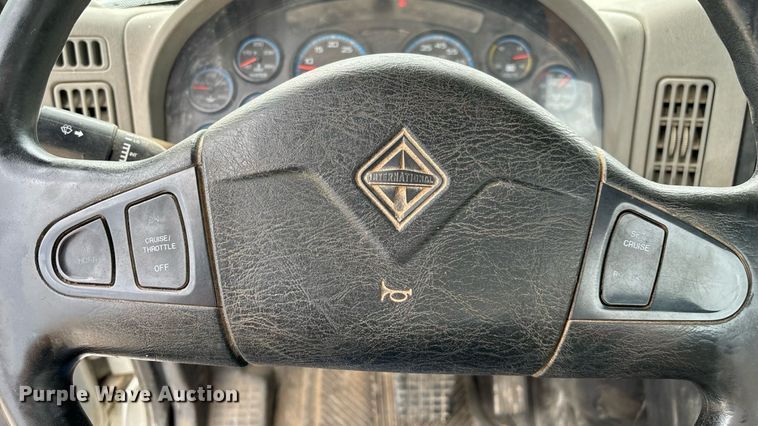 image for item KG9590 2009 International 7400 applicator truck cab and chassis  