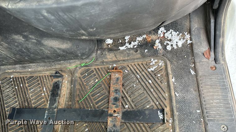 image for item KG9590 2009 International 7400 applicator truck cab and chassis  