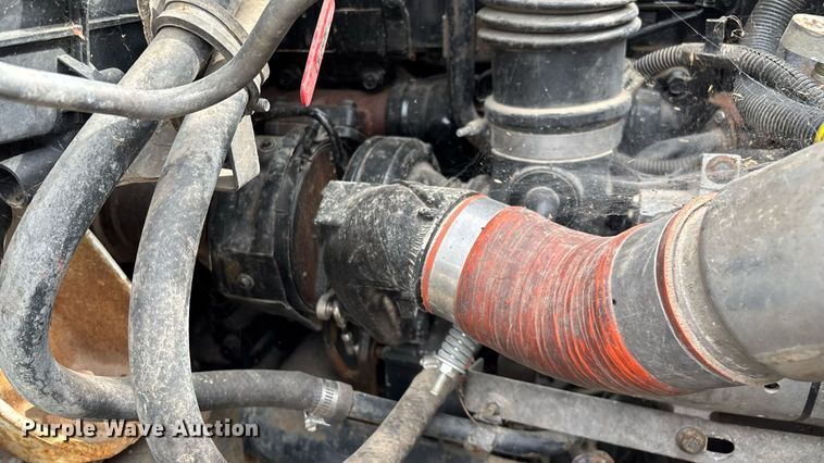 image for item KG9590 2009 International 7400 applicator truck cab and chassis  