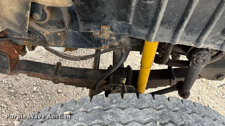 image for item KG9590 2009 International 7400 applicator truck cab and chassis  