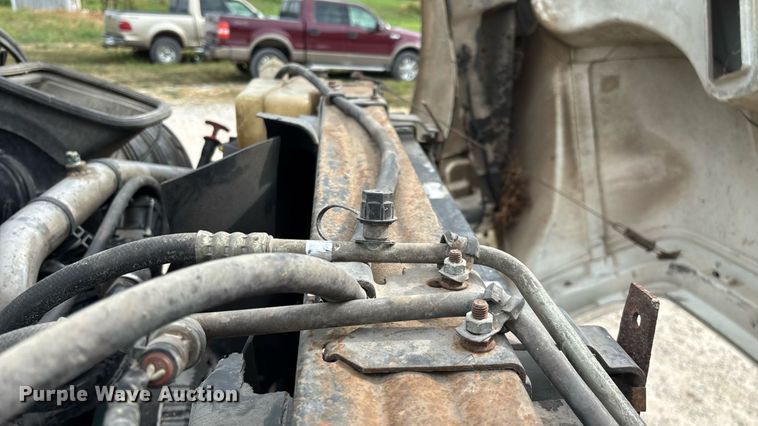 image for item KG9590 2009 International 7400 applicator truck cab and chassis  