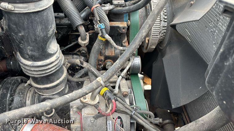 image for item KG9590 2009 International 7400 applicator truck cab and chassis  