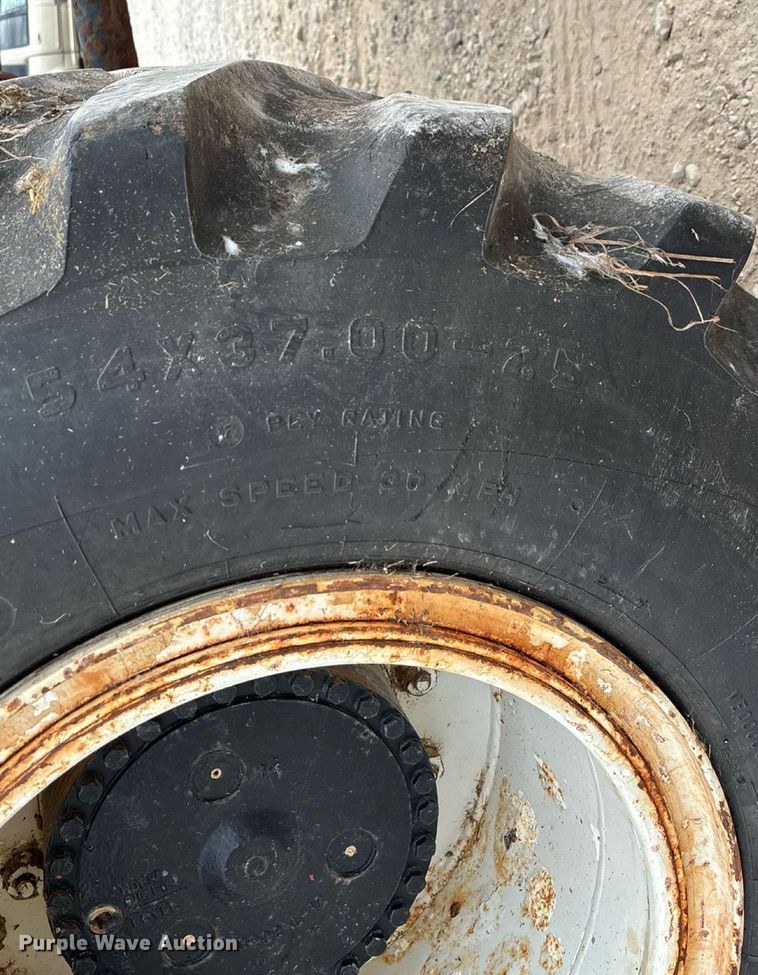 image for item KG9590 2009 International 7400 applicator truck cab and chassis  