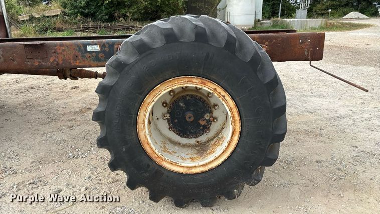 image for item KG9590 2009 International 7400 applicator truck cab and chassis  