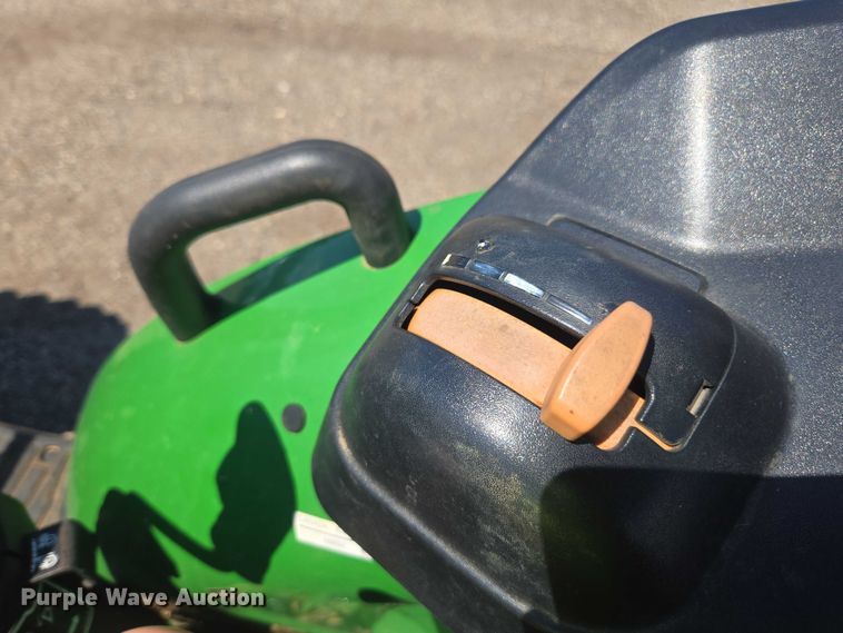 image for item YA1056 2022 John Deere 5055E MFWD tractor