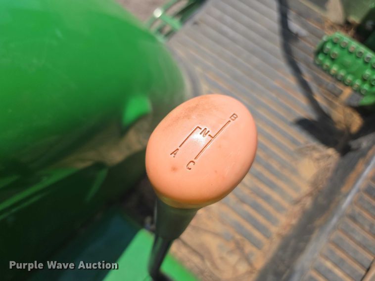 image for item YA1056 2022 John Deere 5055E MFWD tractor