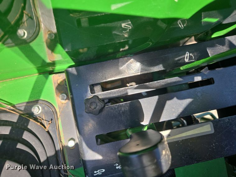 image for item YA1056 2022 John Deere 5055E MFWD tractor