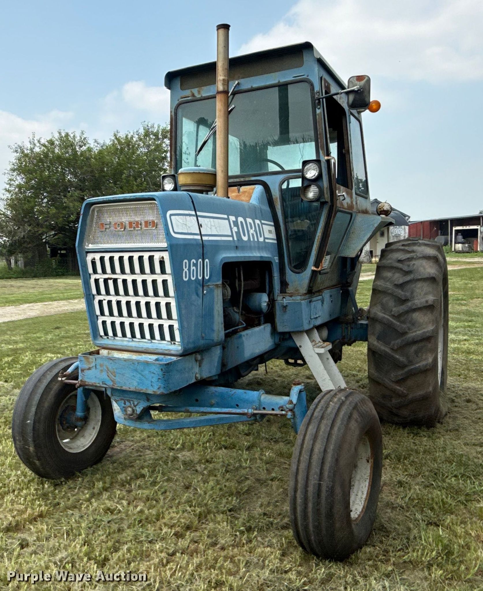 1976 Ford 8600 tractor in Garland, KS | Item ED4414 for sale