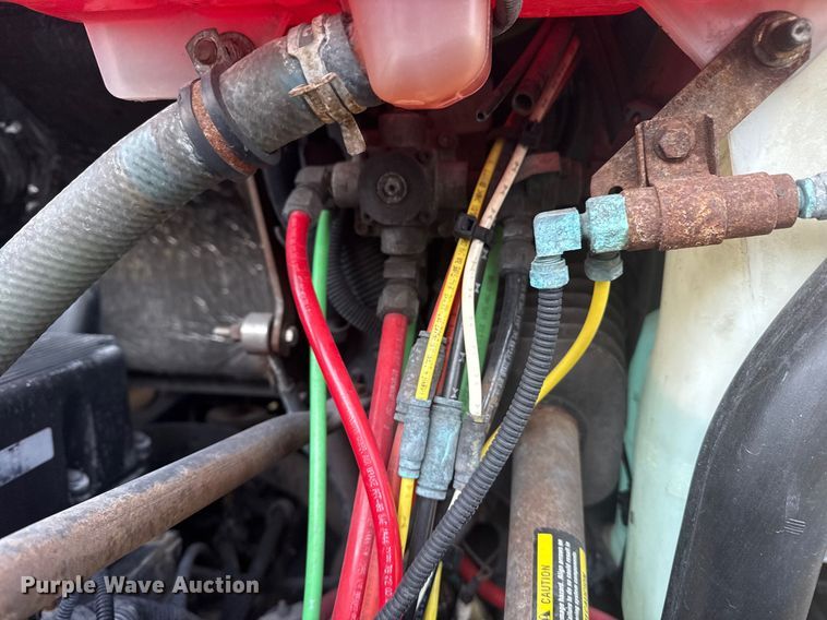 image for item DJ7766 2002 Freightliner Century Class semi truck