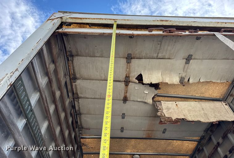 image for item DO2223 1998 International 4900 box truck