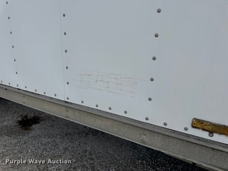 image for item DO2223 1998 International 4900 box truck