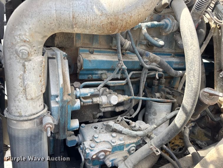 image for item DO2223 1998 International 4900 box truck